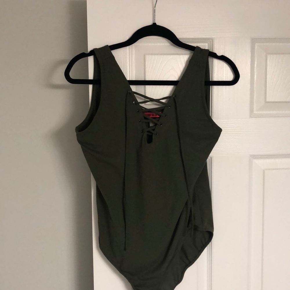 OLIVE LACE UP BODY SUIT